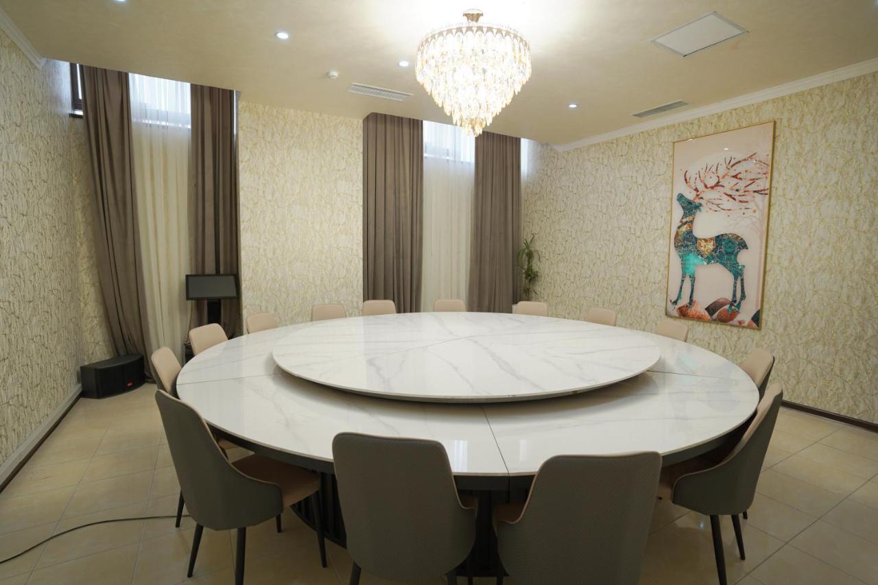 Aura Hotel 塔什干 外观 照片